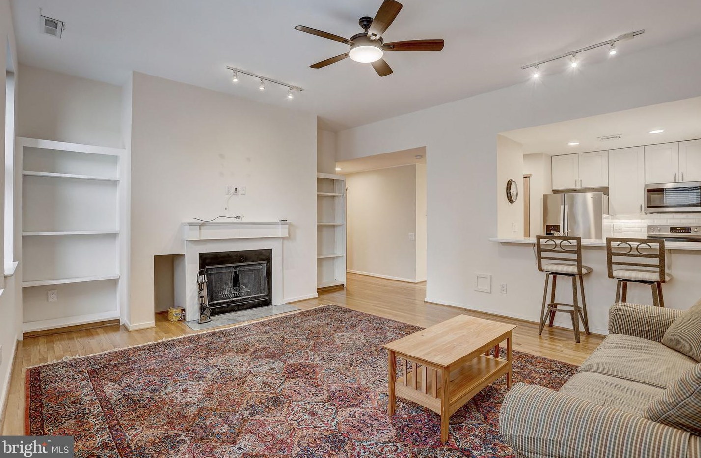 12 S Letitia St #305, Philadelphia, PA 19106