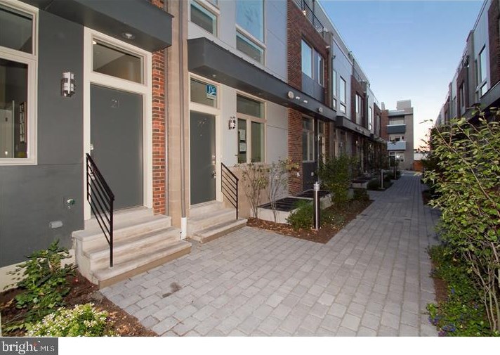 412 N Front St #3, Philadelphia, PA 19123