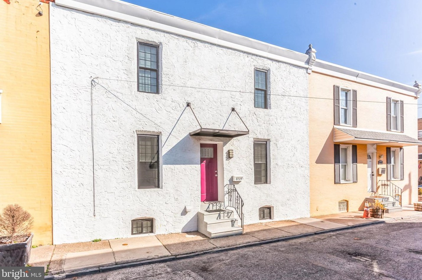 2719 Elkhart St, Philadelphia, PA 19134-5837