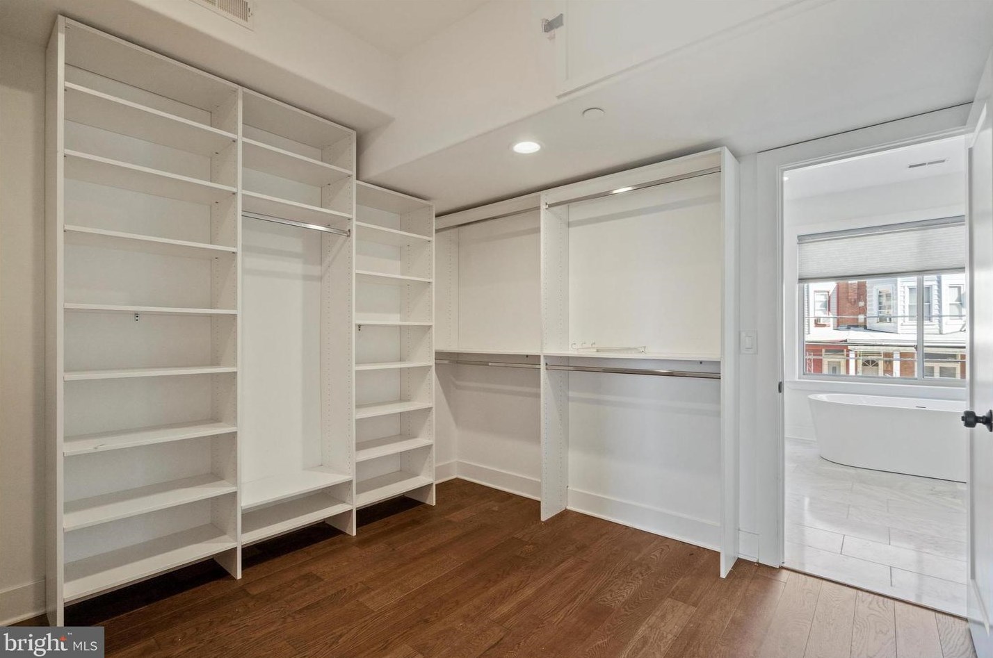 4162 Terrace St, Philadelphia PA  19128-5012 exterior