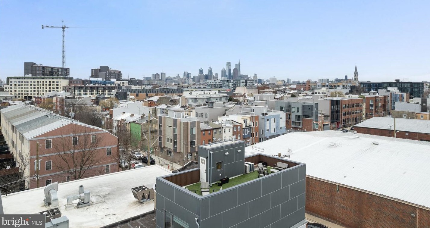 1309 Howard St, Philadelphia, PA 19147-6114