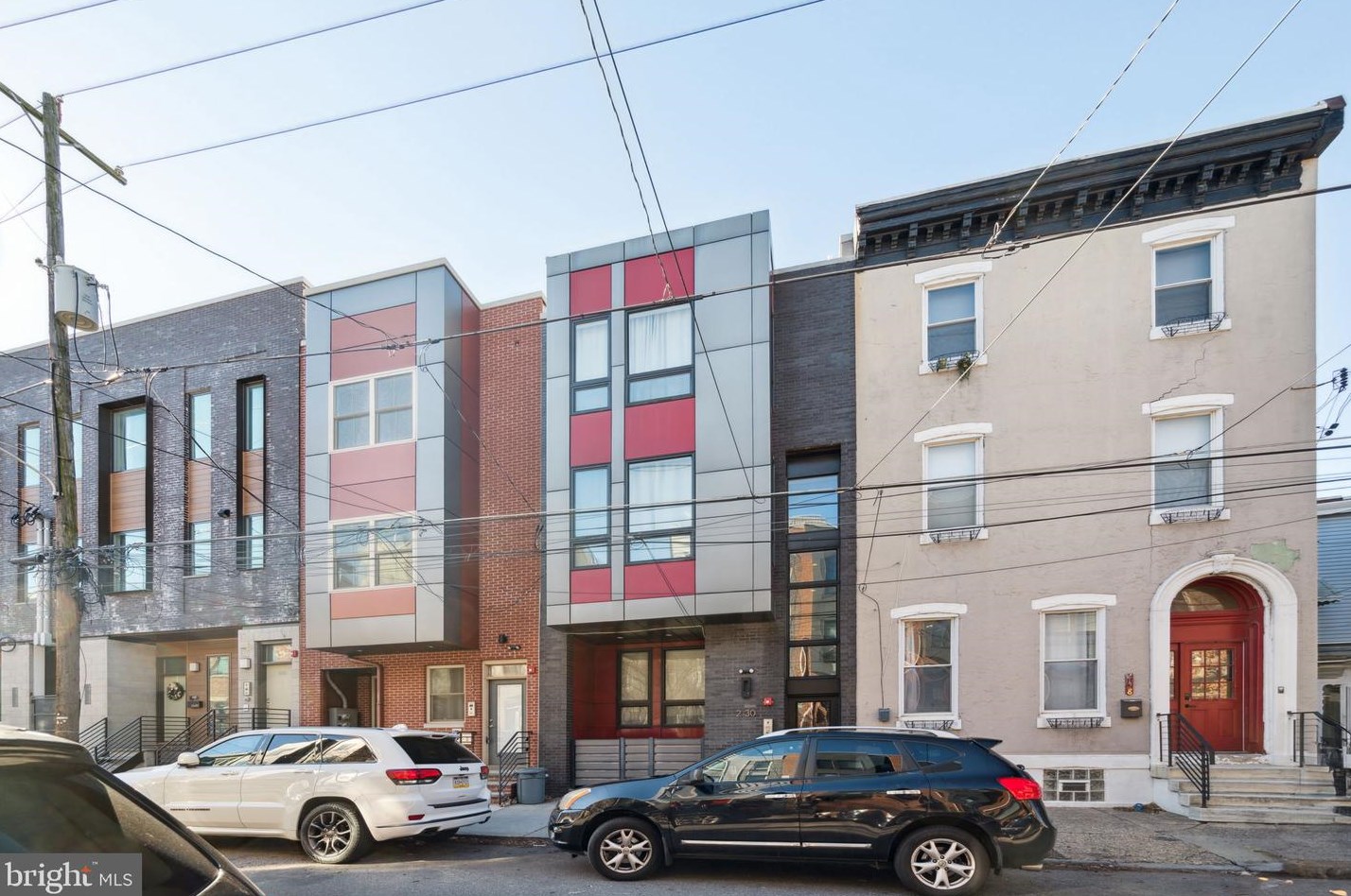 2130 E Sergeant St #3, Philadelphia, PA 19125