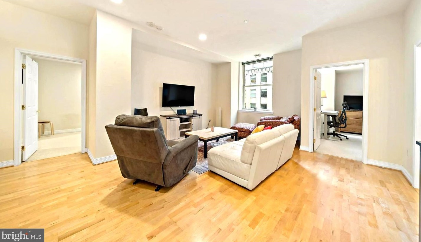 1600 Arch St #1806, Philadelphia, PA 19103