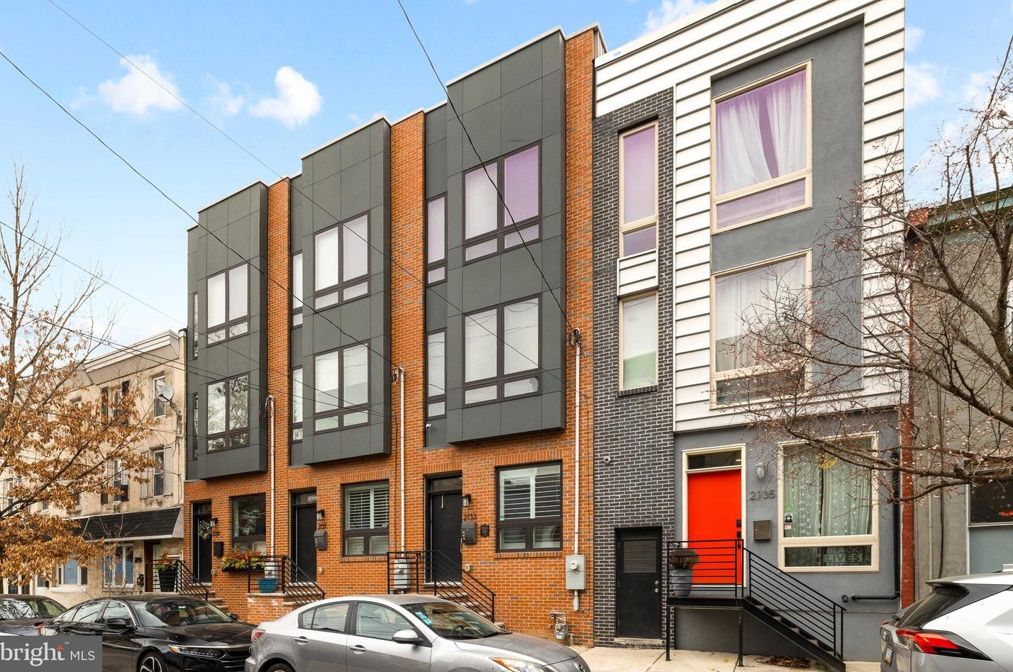 2133 Sergeant St, Philadelphia, PA 19125-1728
