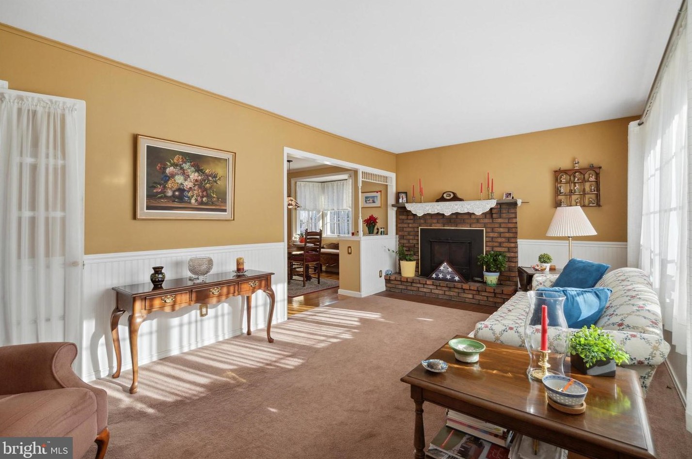 9880 Ferndale St, Philadelphia, PA 19115-1941