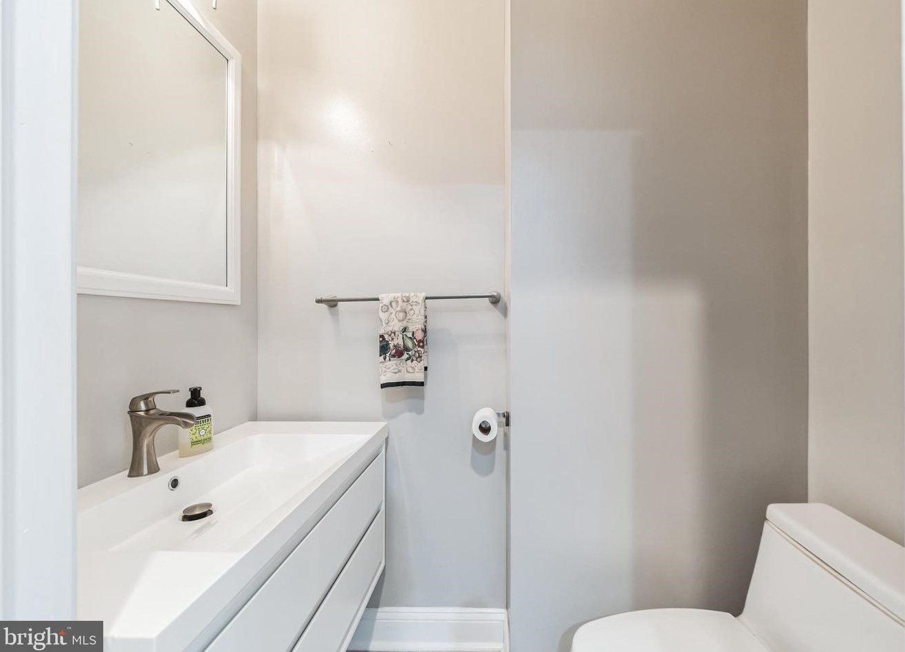 2122 Pierce St, Philadelphia PA  19145-1919 exterior
