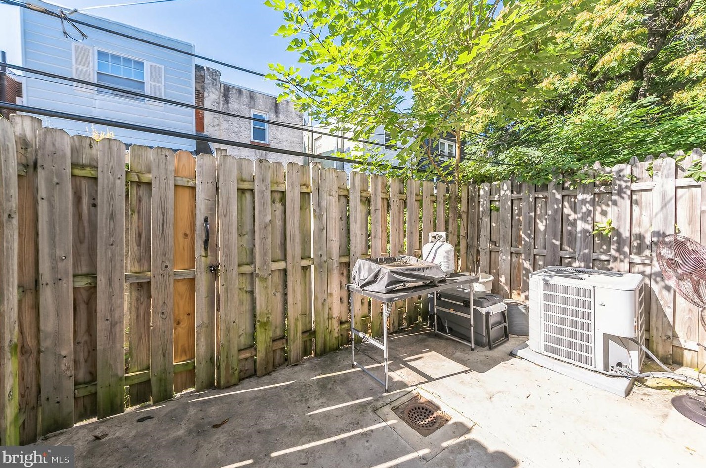 2122 Pierce St, Philadelphia PA  19145-1919 exterior