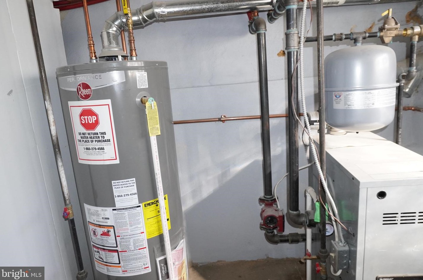 7387 Wheeler St, Philadelphia PA  19153-1420 exterior