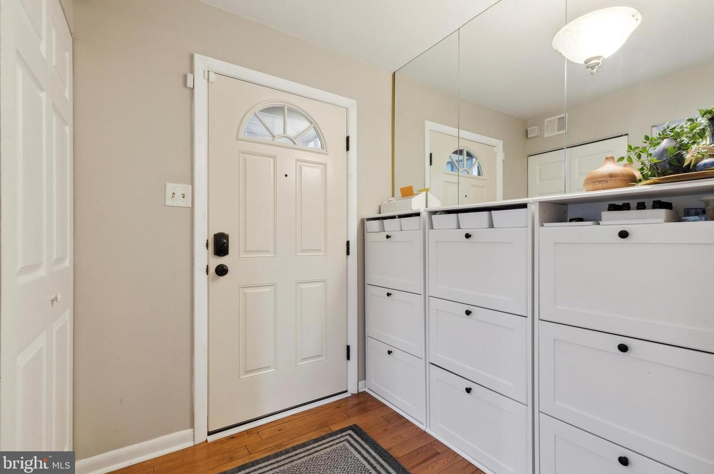 293 Shawmont Ave #4g4, Philadelphia, PA 19128