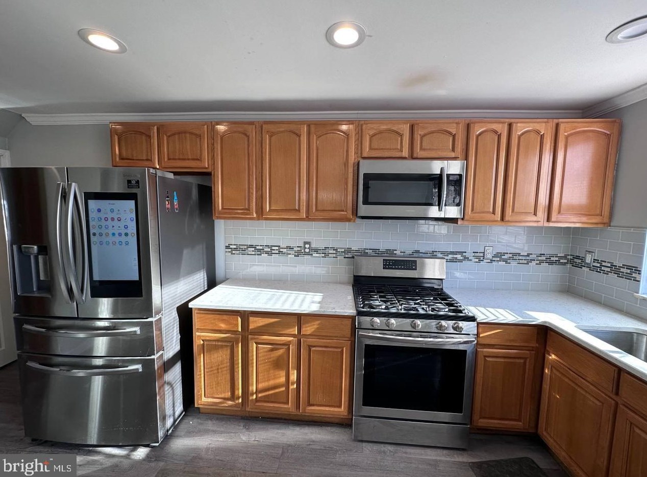 7548 Elmwood Ave, Philadelphia, PA 19153