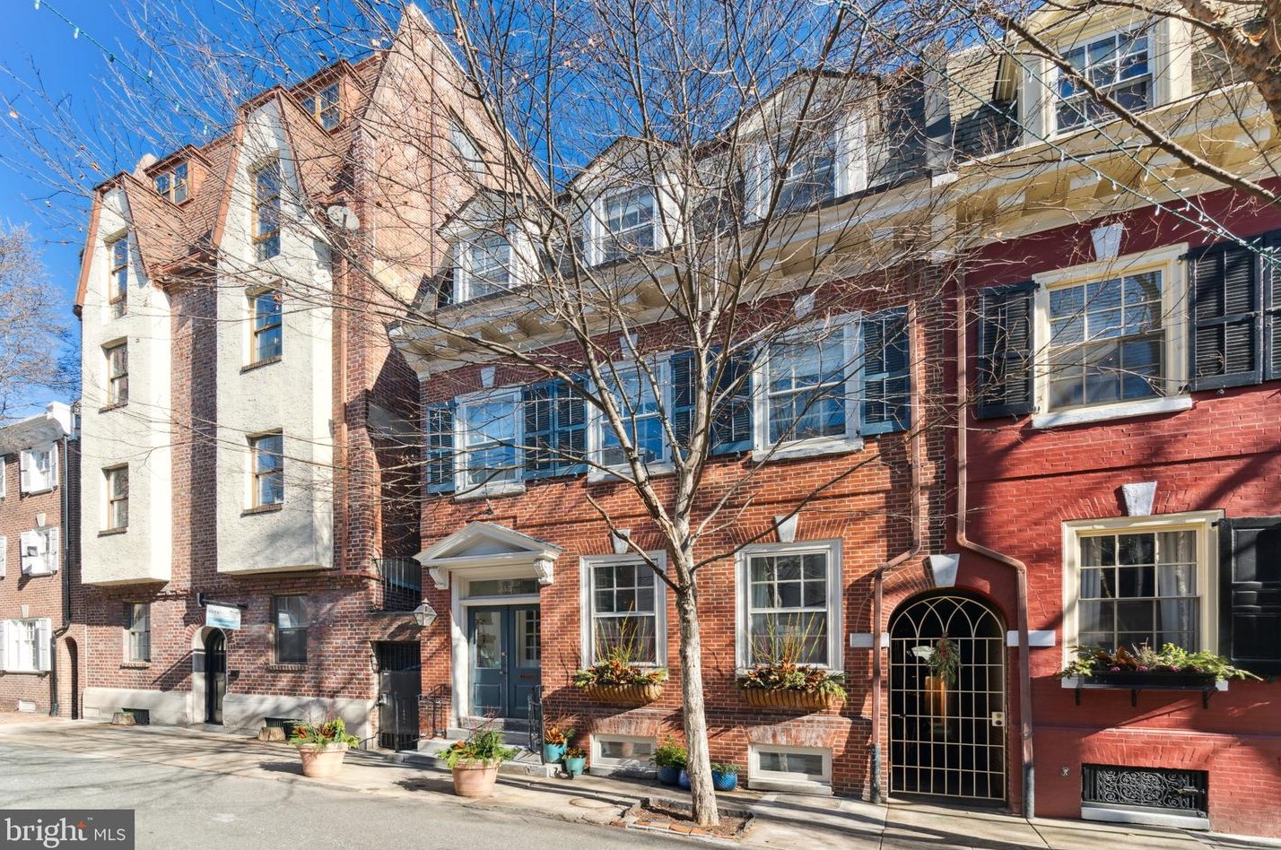 333 Smedley St, Philadelphia PA  19103-6718 exterior