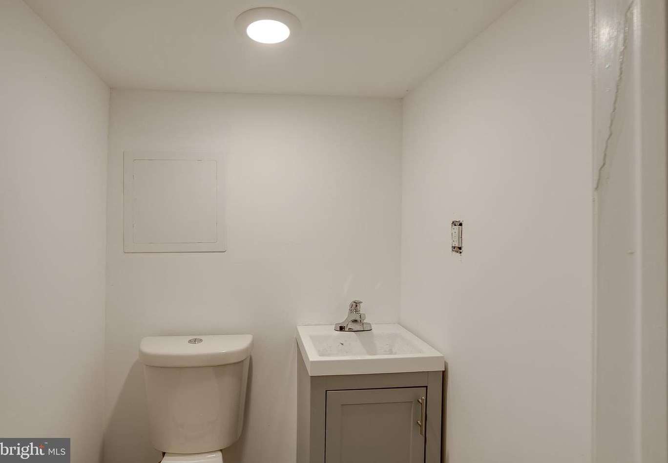 2510 Turner St, Philadelphia PA  19121-2841 exterior