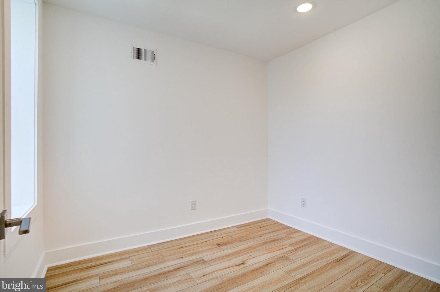 2052 Stella St, Philadelphia PA  19134-3635 exterior