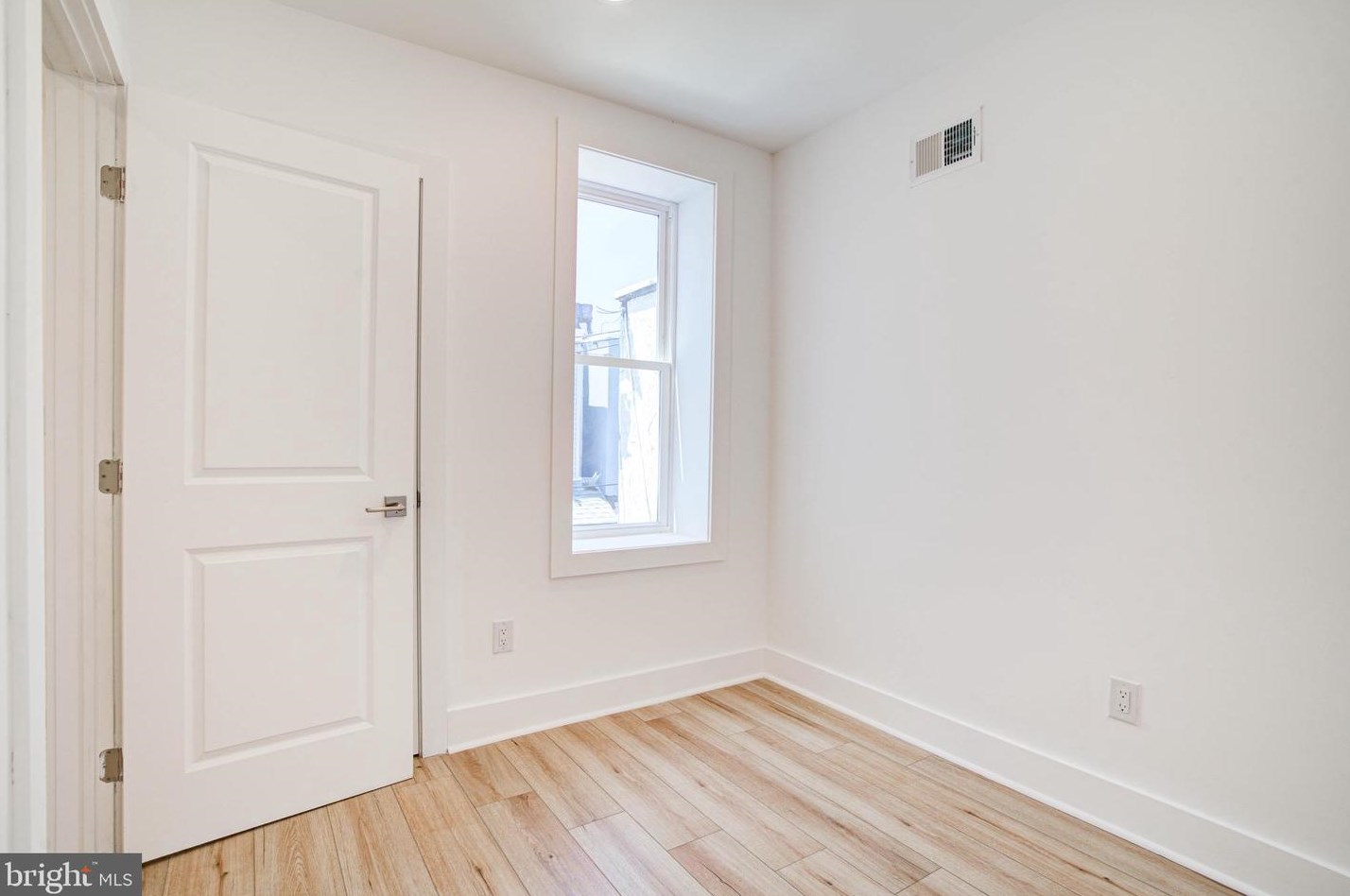 2052 Stella St, Philadelphia PA  19134-3635 exterior