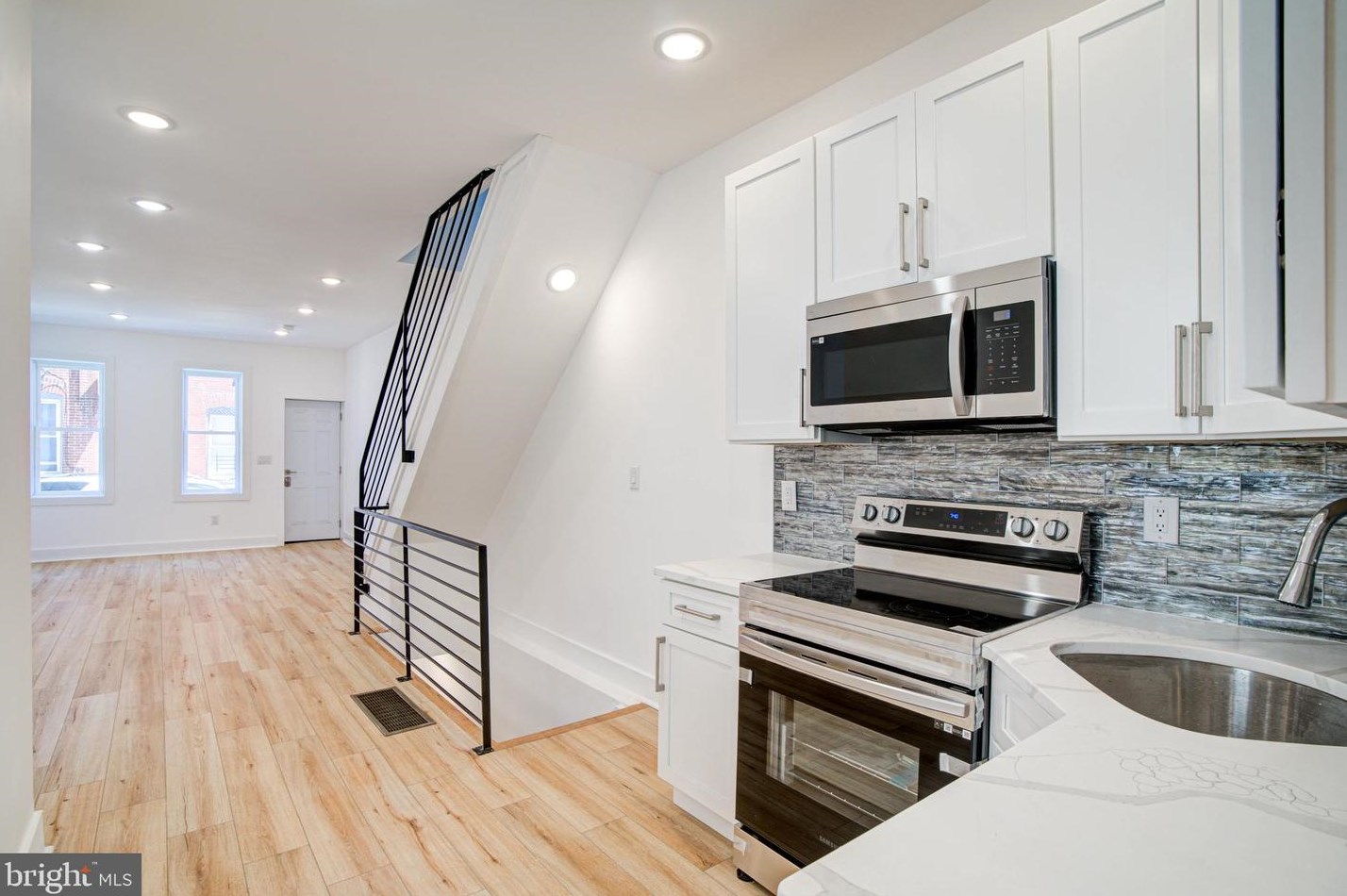 2052 Stella St, Philadelphia PA  19134-3635 exterior