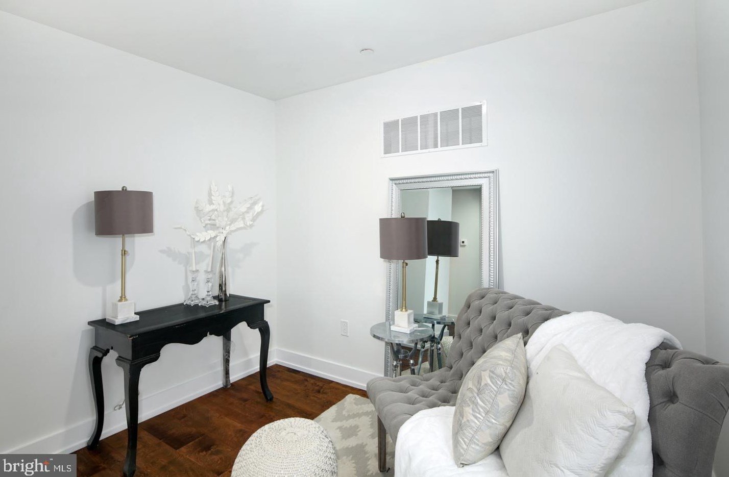 1747 N Howard St, Philadelphia, PA 19122