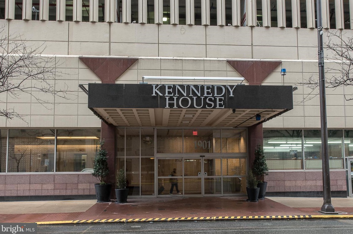 1901 John F Kennedy Blvd, Philadelphia PA 19103-1598 exterior