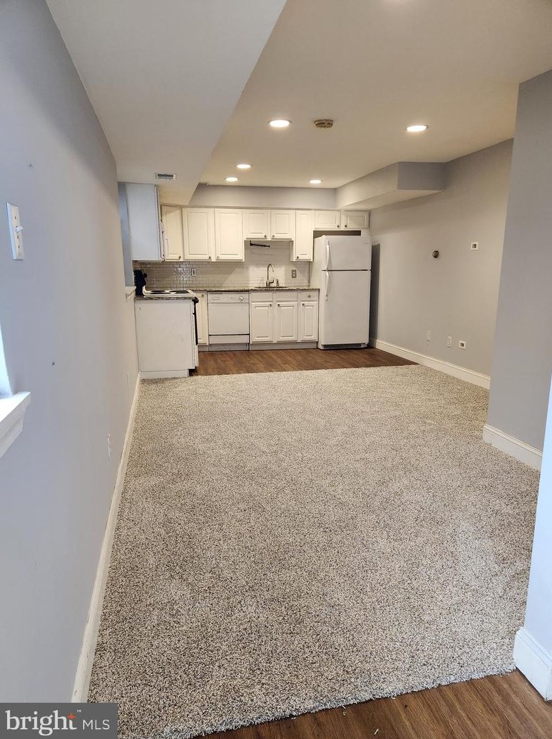 4329 Main St #4, Philadelphia, PA 19127