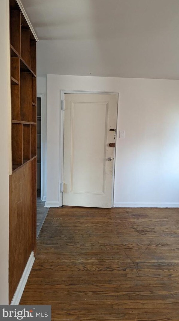 514 Seville St, Philadelphia PA  19128-2737 exterior