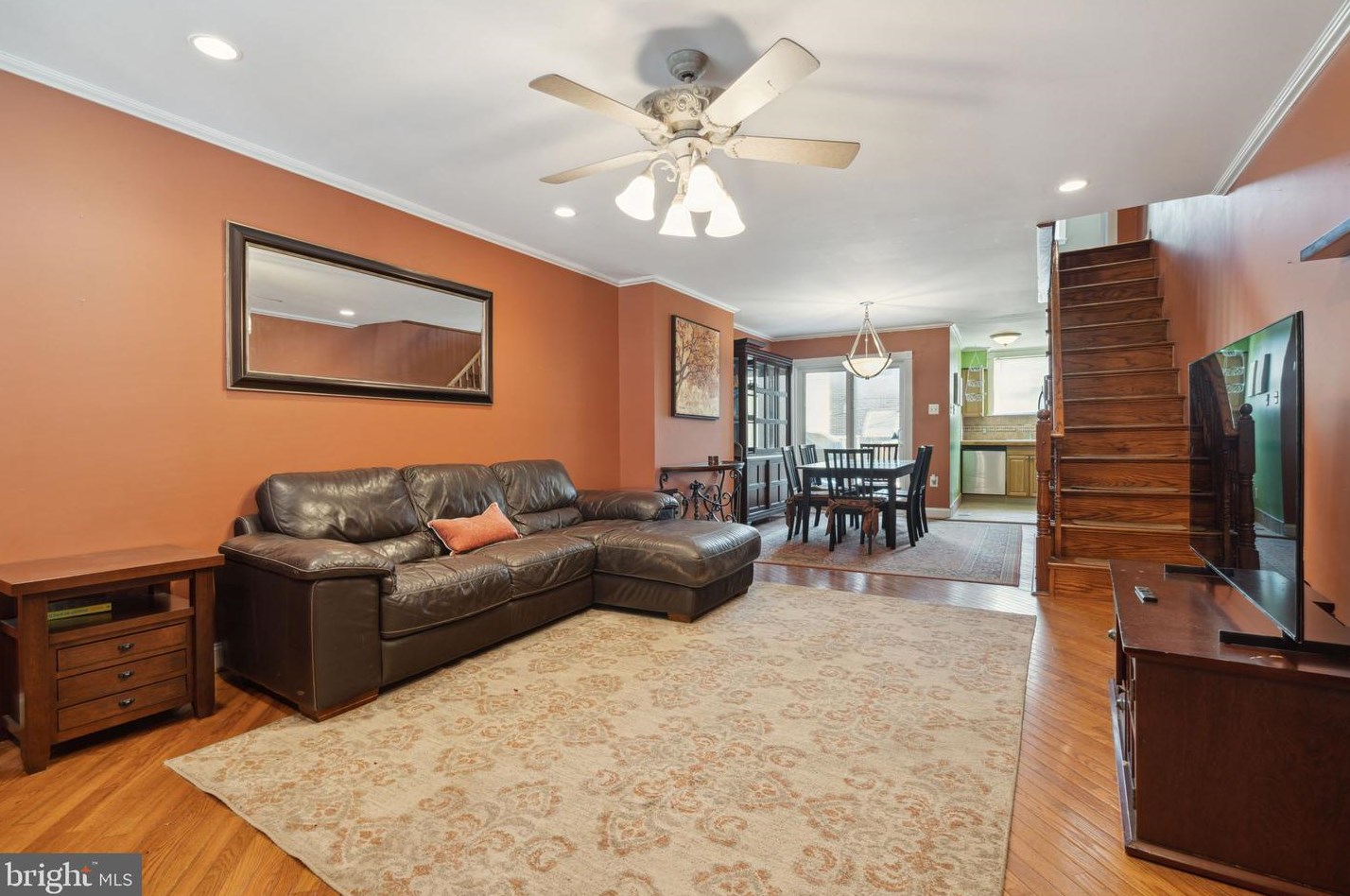 2847 S Alder St, Philadelphia, PA 19148