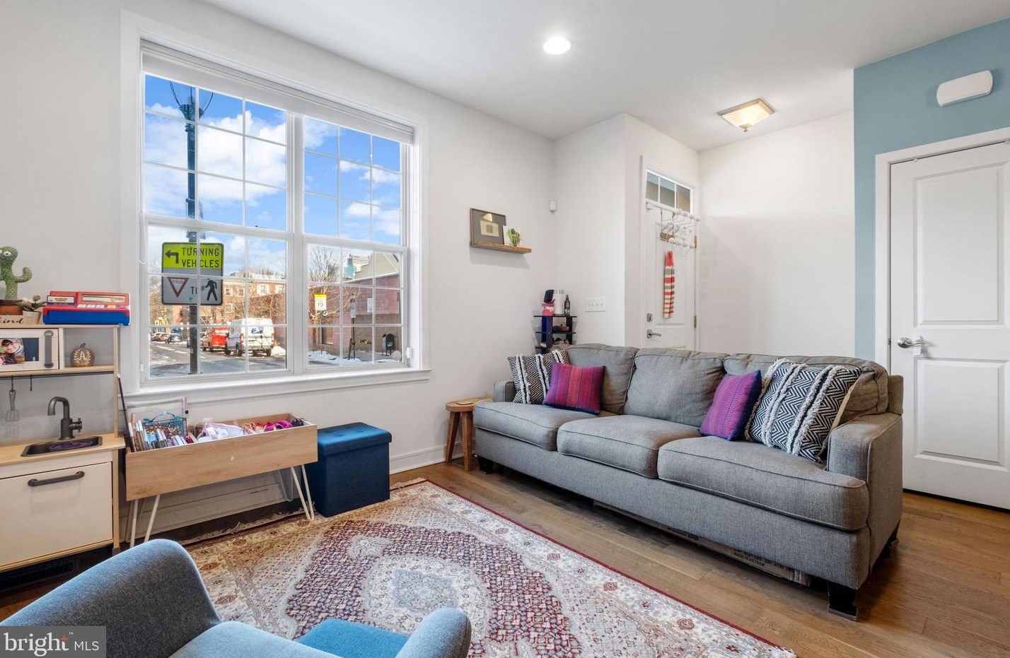 2426 South St, Philadelphia, PA 19146-1036