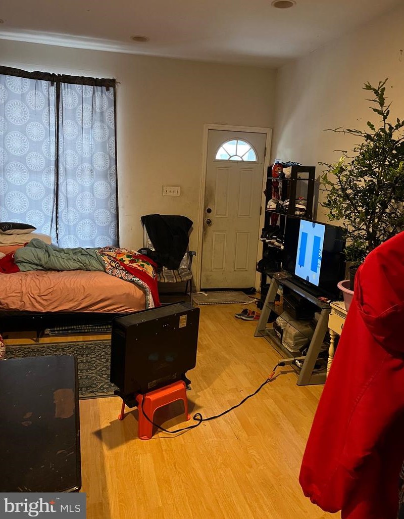 2428 Beulah St, Philadelphia, PA 19148-3803