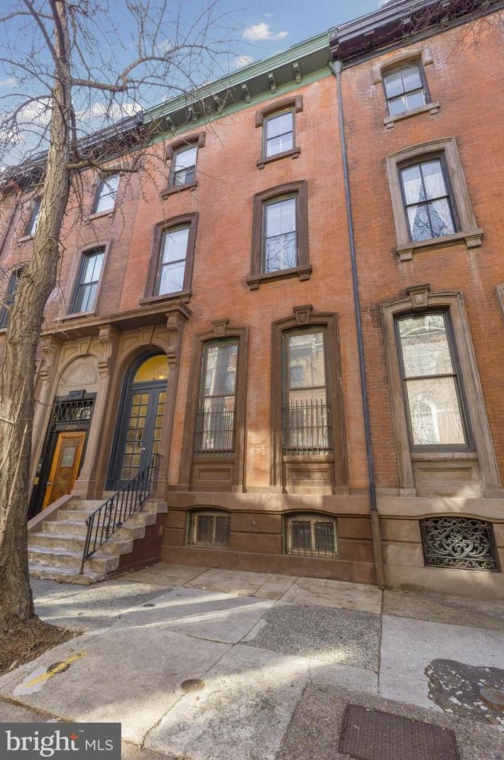 2122 Spruce St, Philadelphia PA  19103-2556 exterior