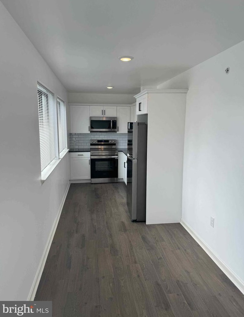 404 Fountain St #401, Philadelphia, PA 19128