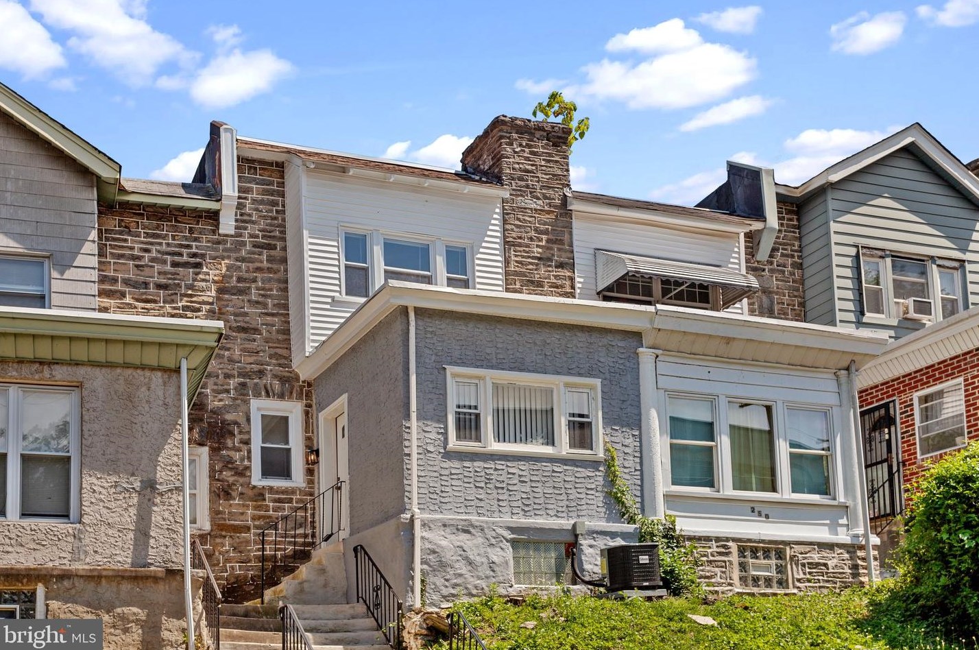 252 Penn St, Philadelphia, PA 19144-1710