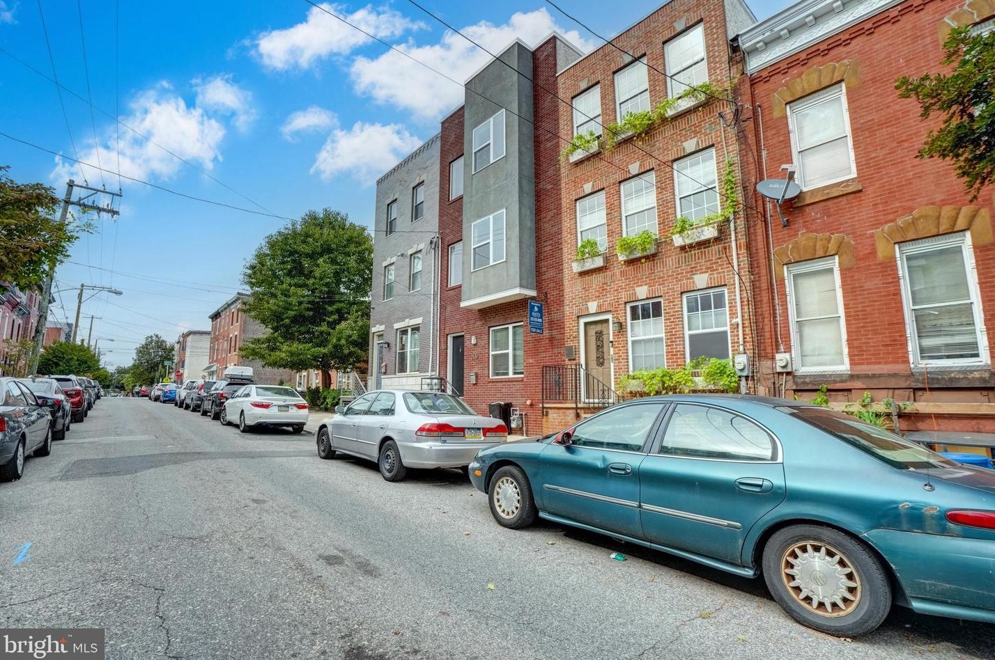 2519 Norris St, Philadelphia, PA 19125-3520