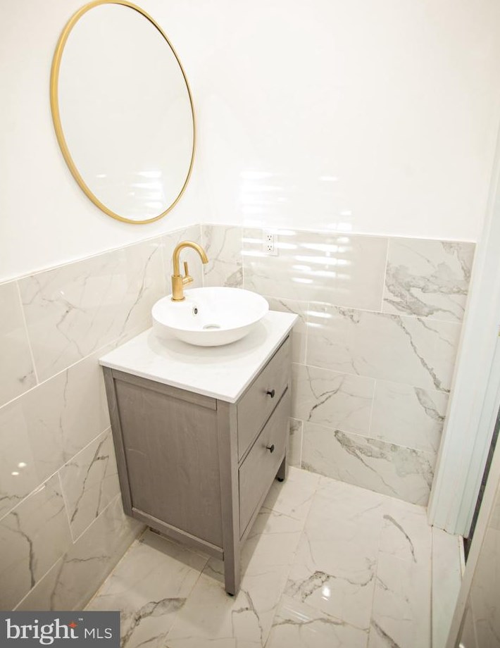 1814 Taney St, Philadelphia PA  19121-2612 exterior