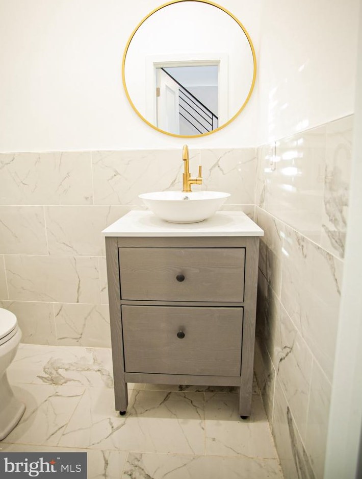 1814 Taney St, Philadelphia PA  19121-2612 exterior