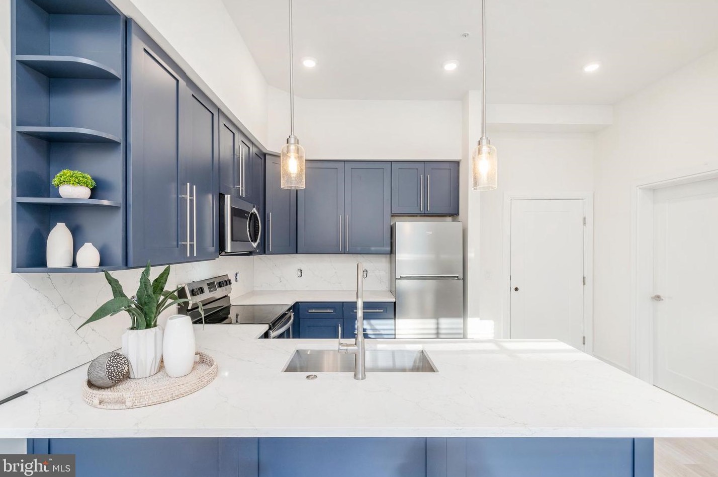4550 Mitchell St #404, Philadelphia, PA 19128