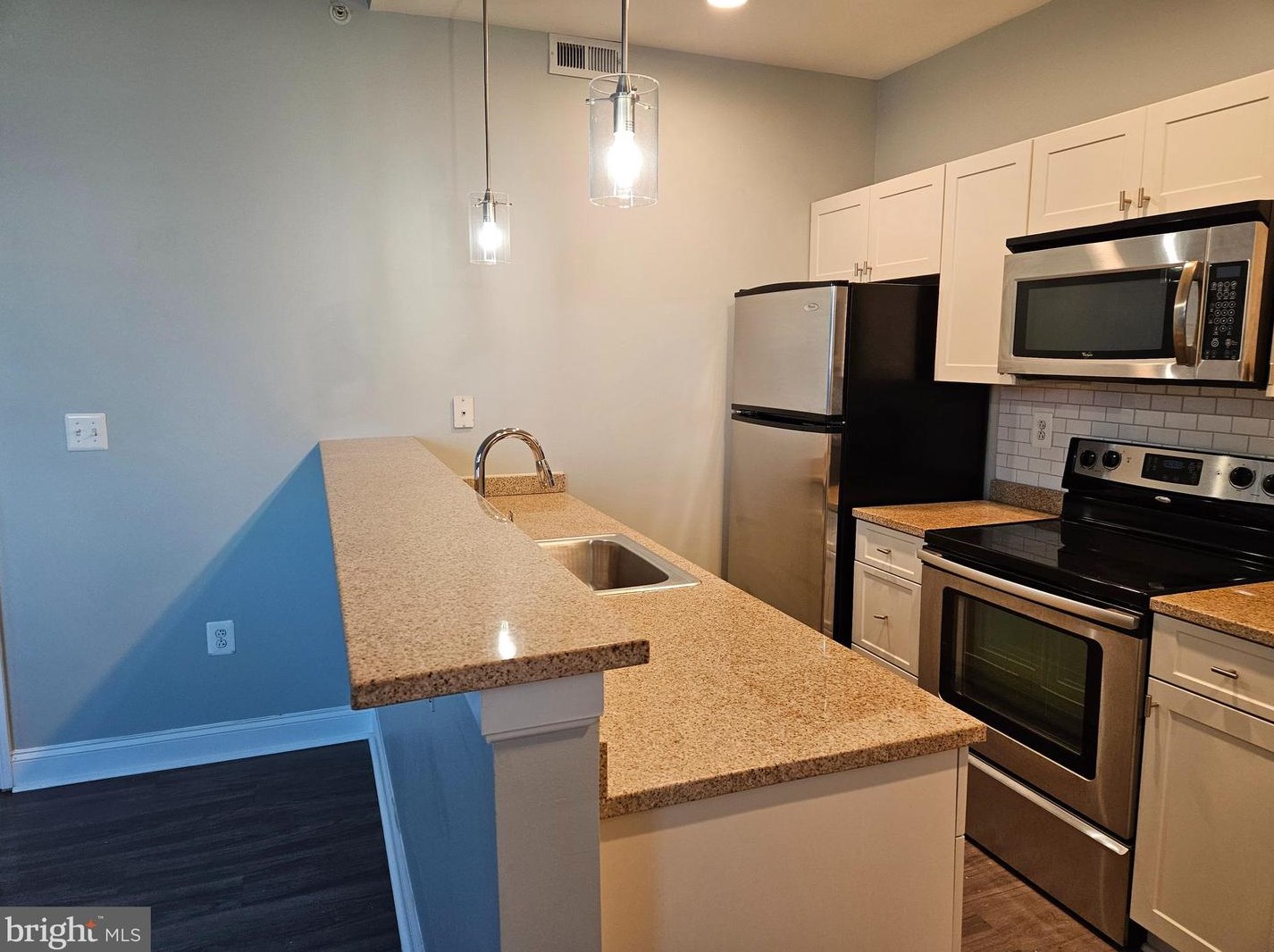 1830 Lombard St #1002, Philadelphia, PA 19146