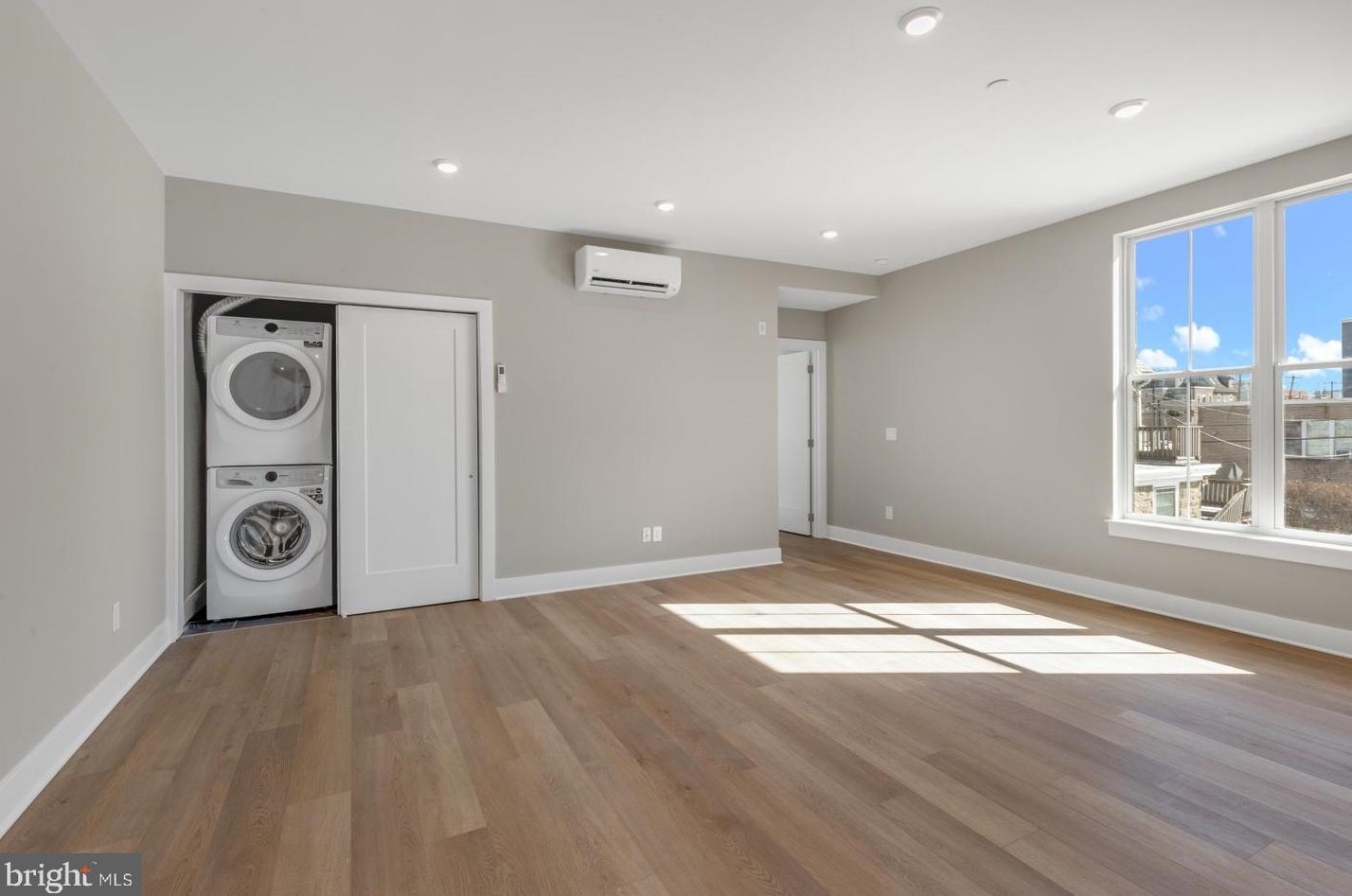 6712 Ridge Ave #203, Philadelphia, PA 19128