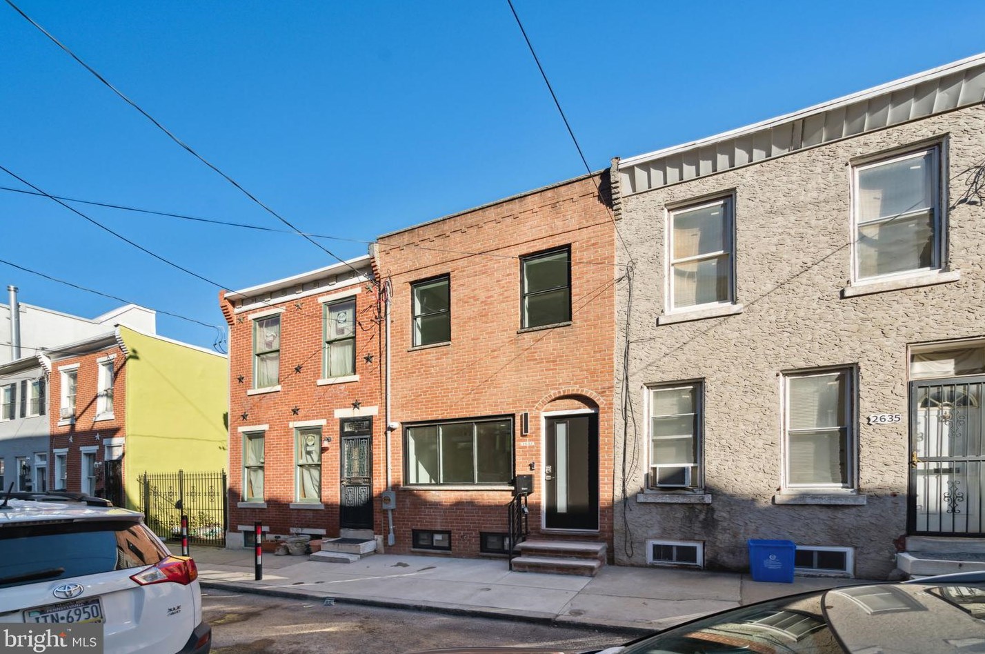 2637 Webster St, Philadelphia, PA 19146-2327