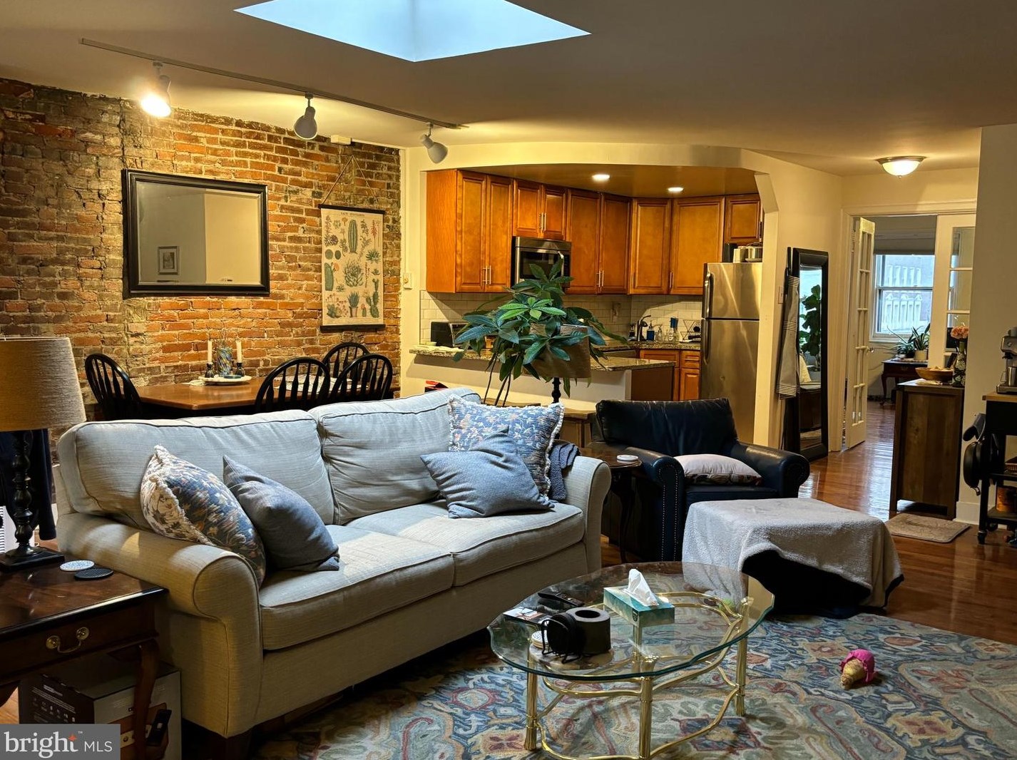 1734 Spruce St Apt 4f, Philadelphia, PA