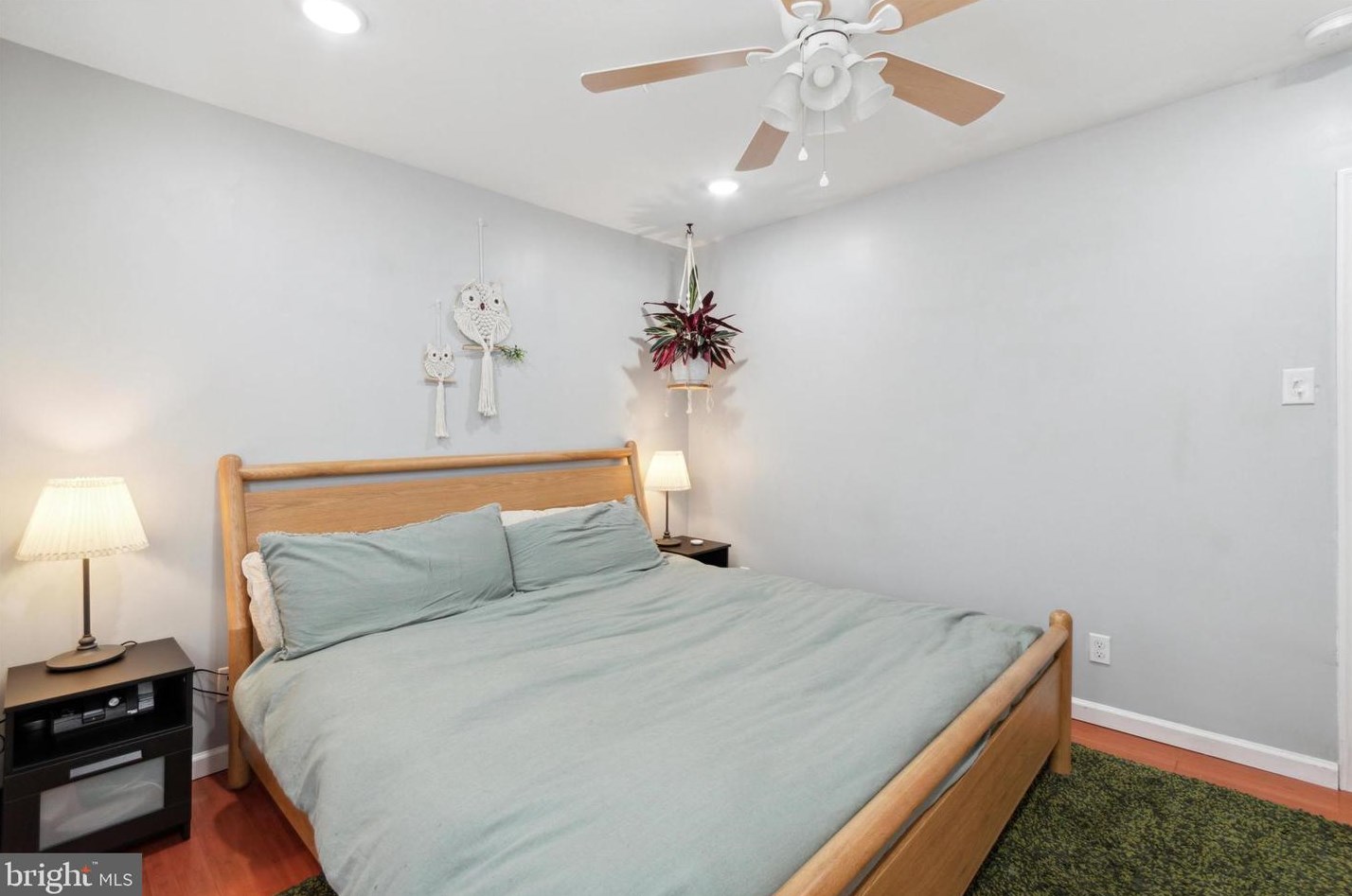 126 Pleasant St, Philadelphia PA  19119-2144 exterior