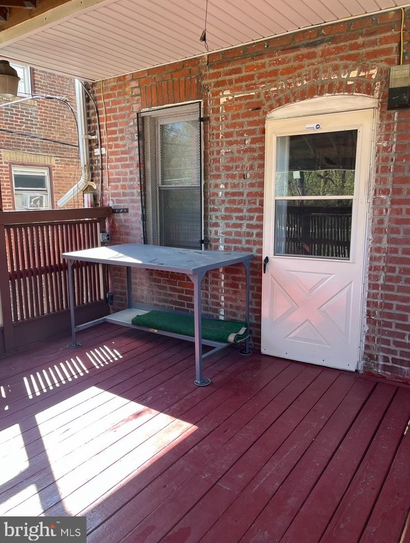 5201 Pennway St, Philadelphia PA 19124-3506 exterior