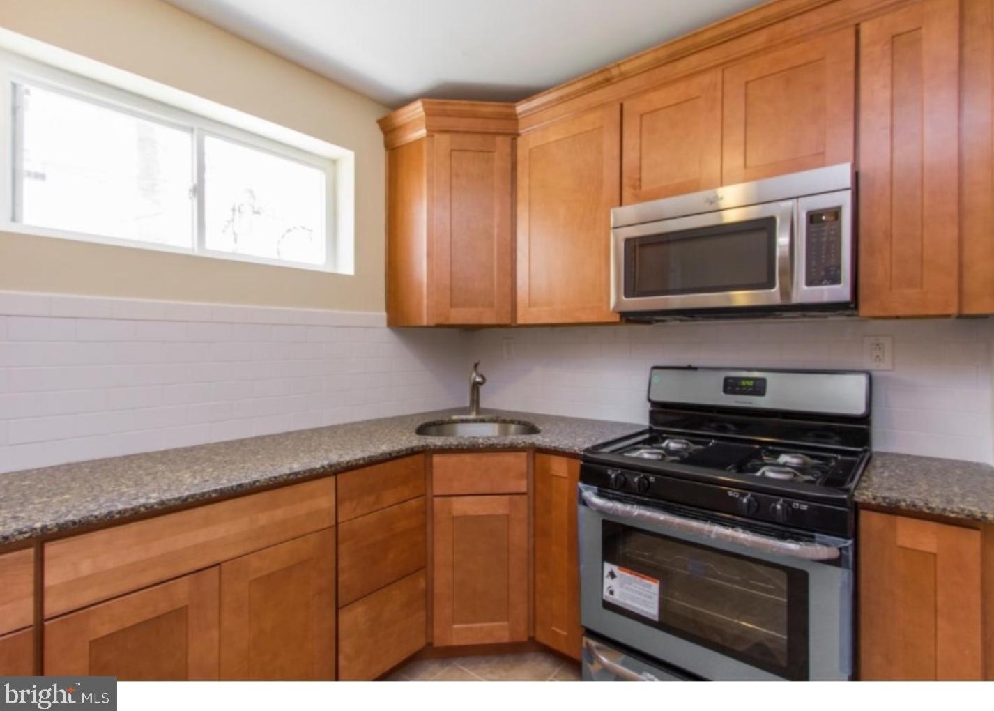 1552 Woodstock St, Philadelphia PA  19146-4527 exterior