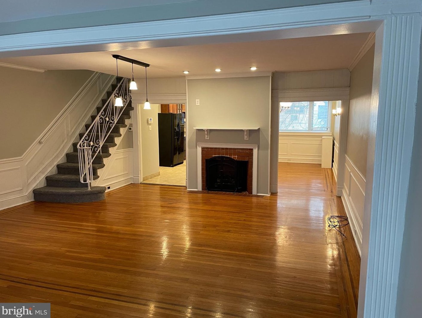 439 E Phil Ellena St, Philadelphia, PA 19119