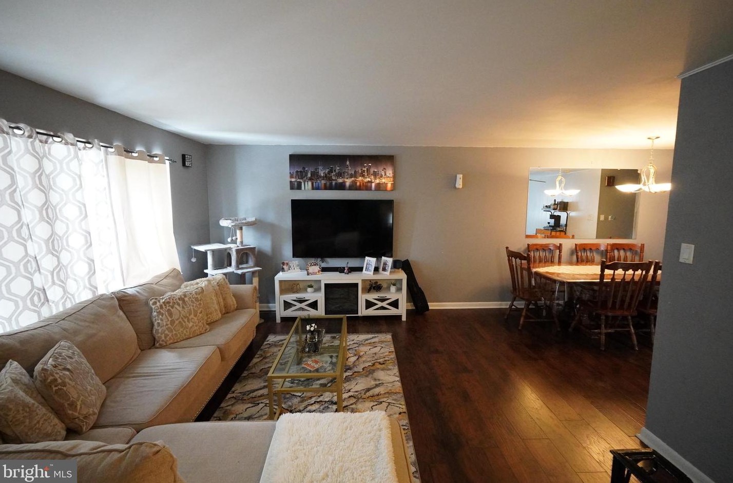 7941 Langdon St, Philadelphia PA 19111-2933 exterior