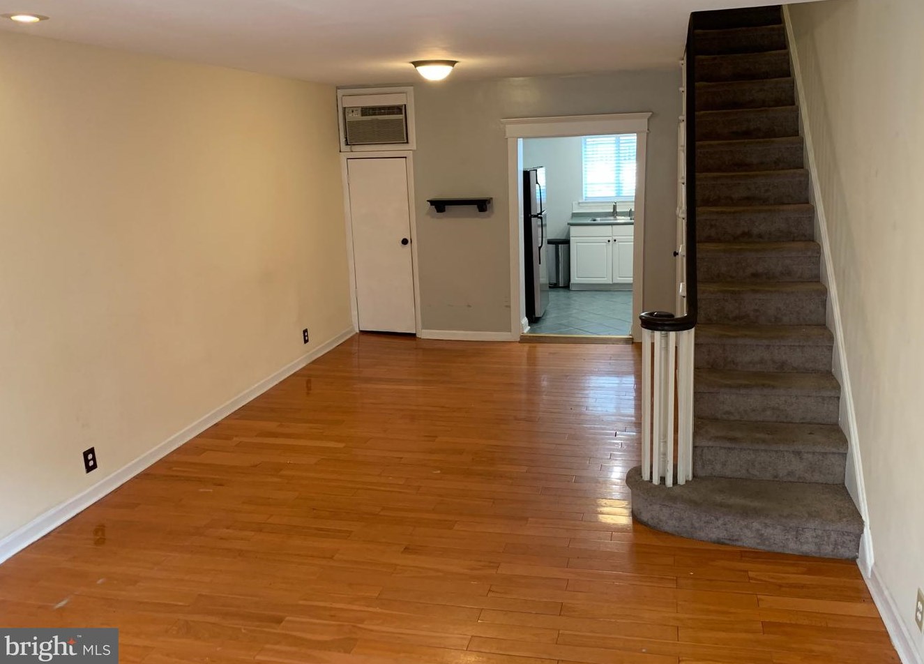 945 Daly St, Philadelphia, PA 19148