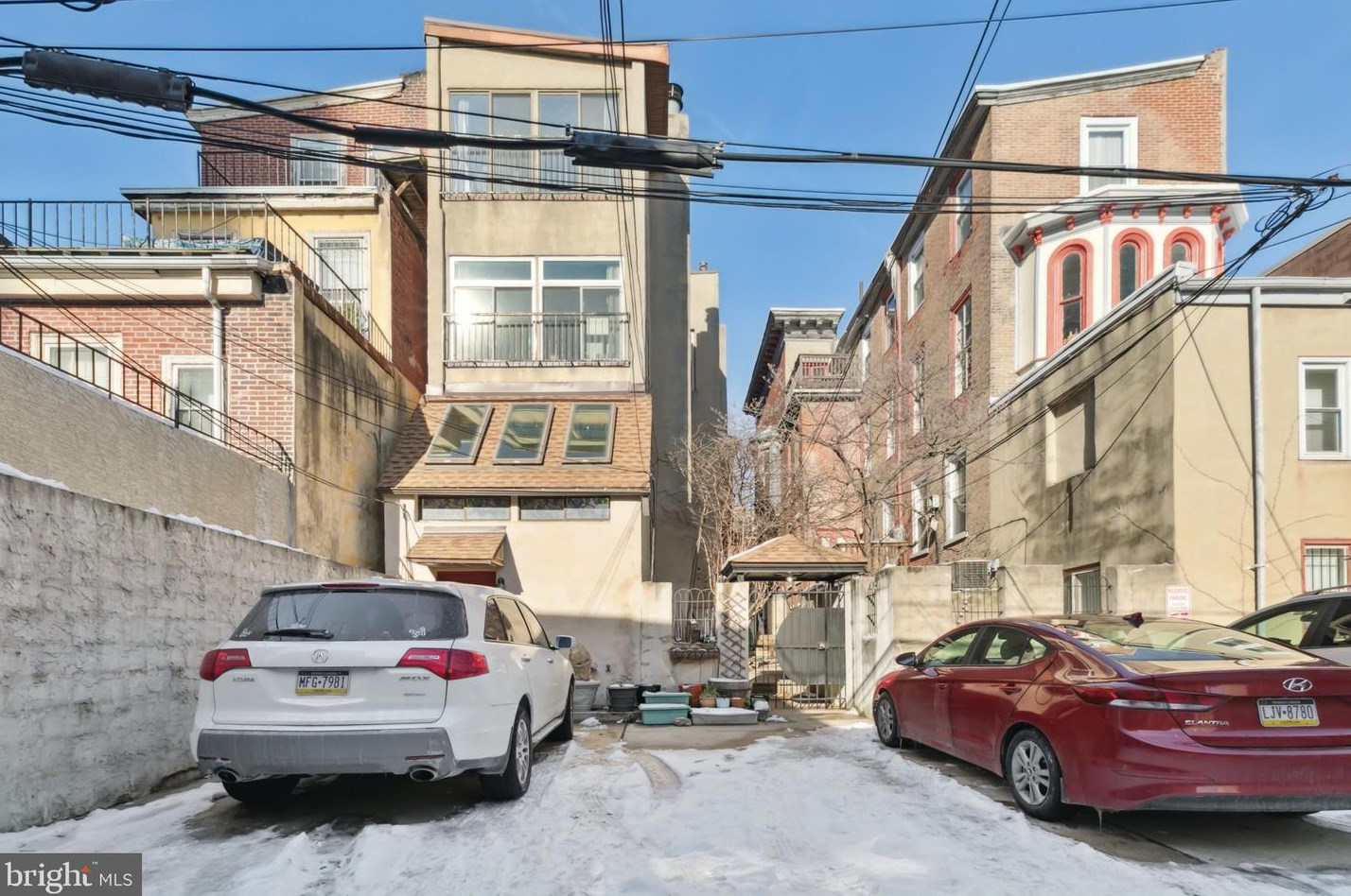 1928 Spring Garden St, Philadelphia PA  19130-3859 exterior