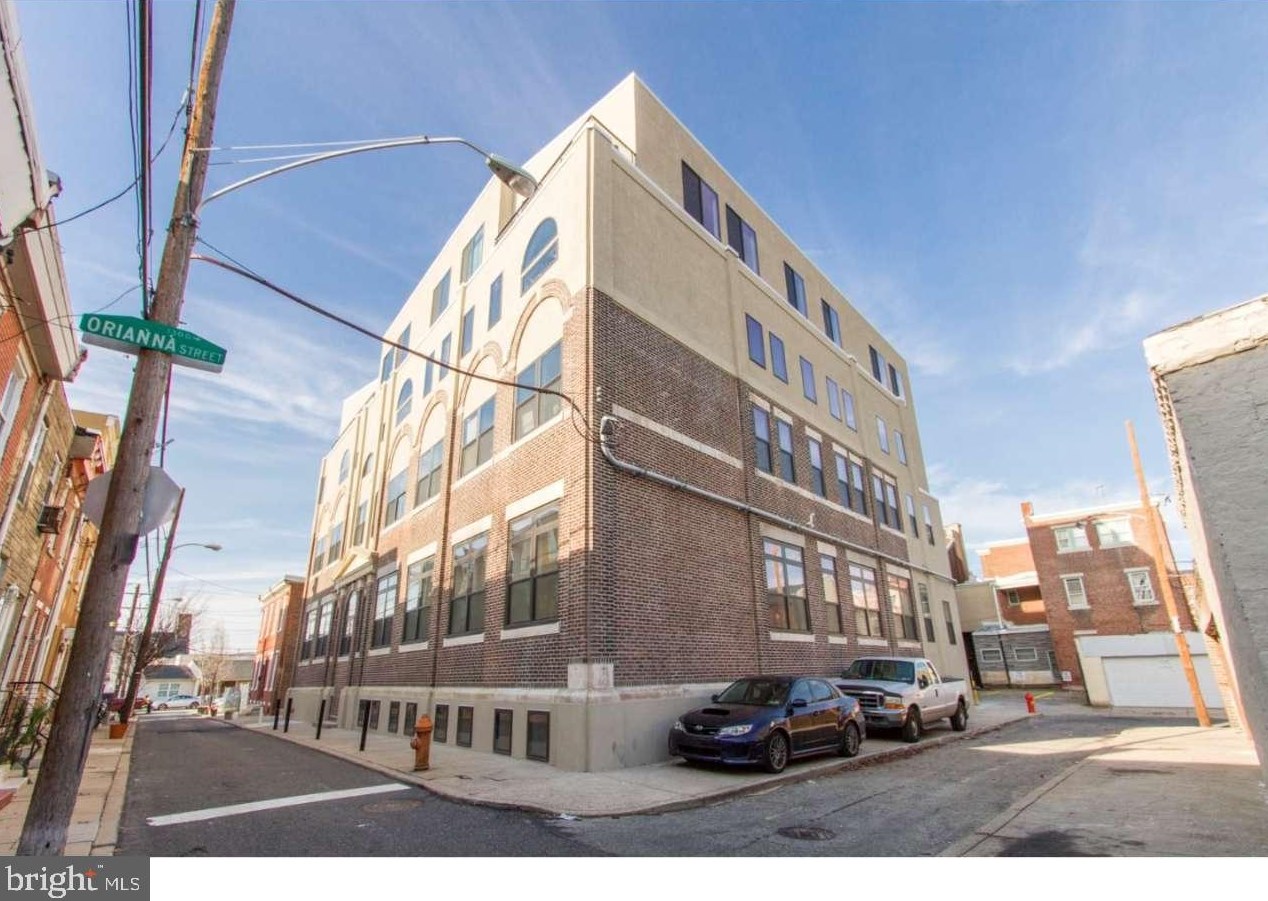 333 Earp St, Philadelphia PA  19147-5922 exterior