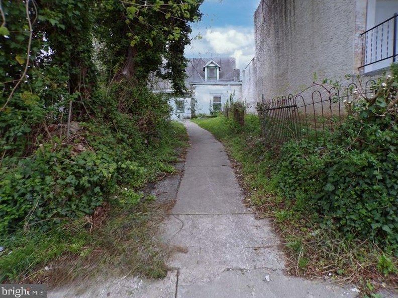 236 Hortter St, Philadelphia PA  19119-2204 exterior