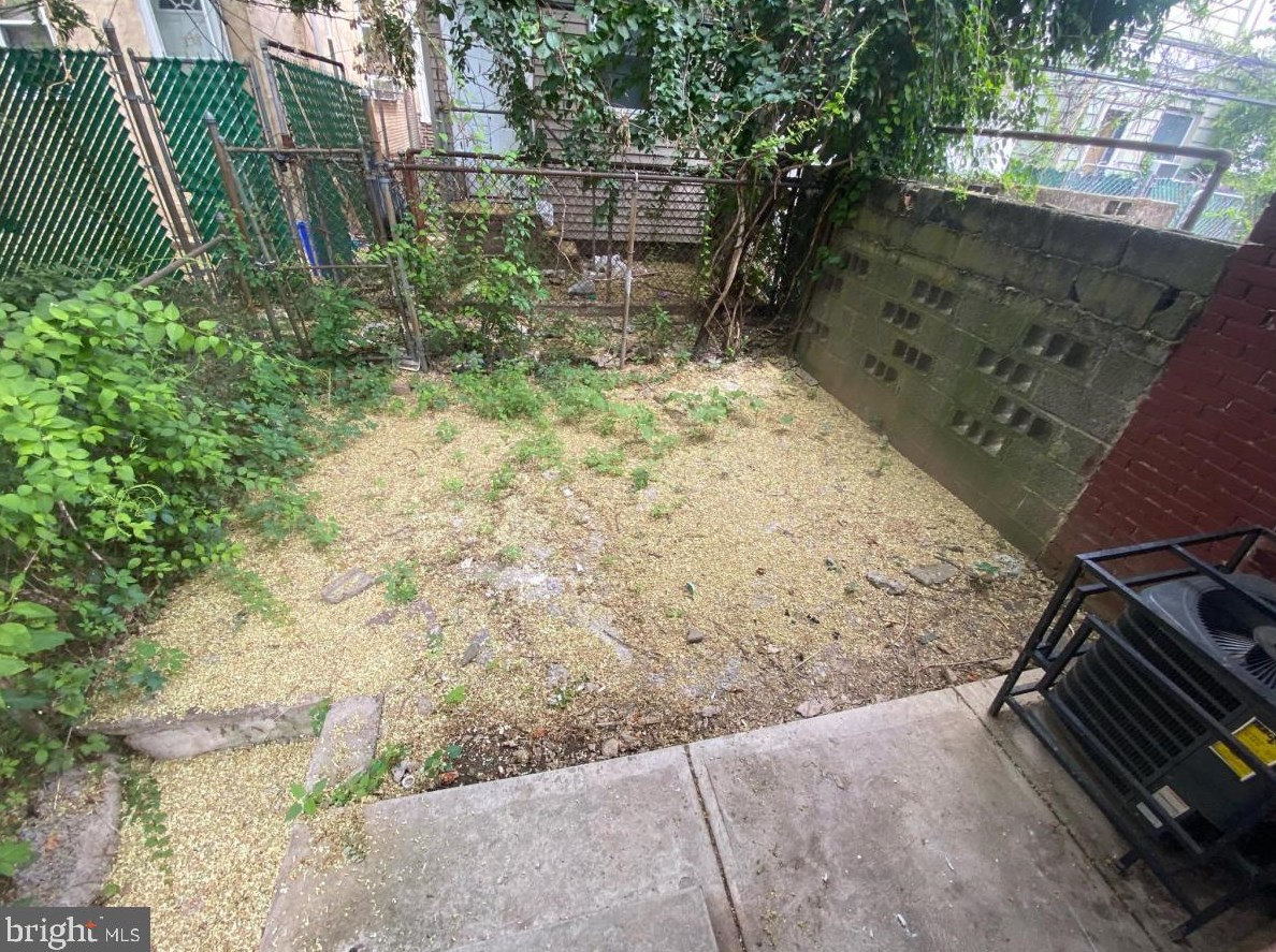 5533 Walton Ave, Philadelphia PA  19143-2501 exterior