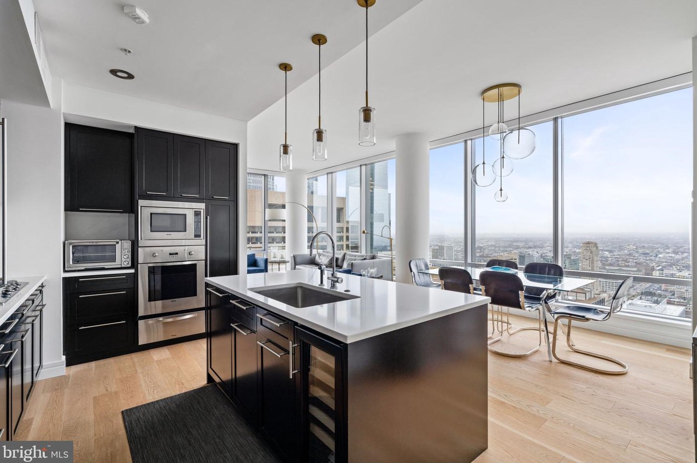 1414 S Penn Sq #44f, Philadelphia, PA