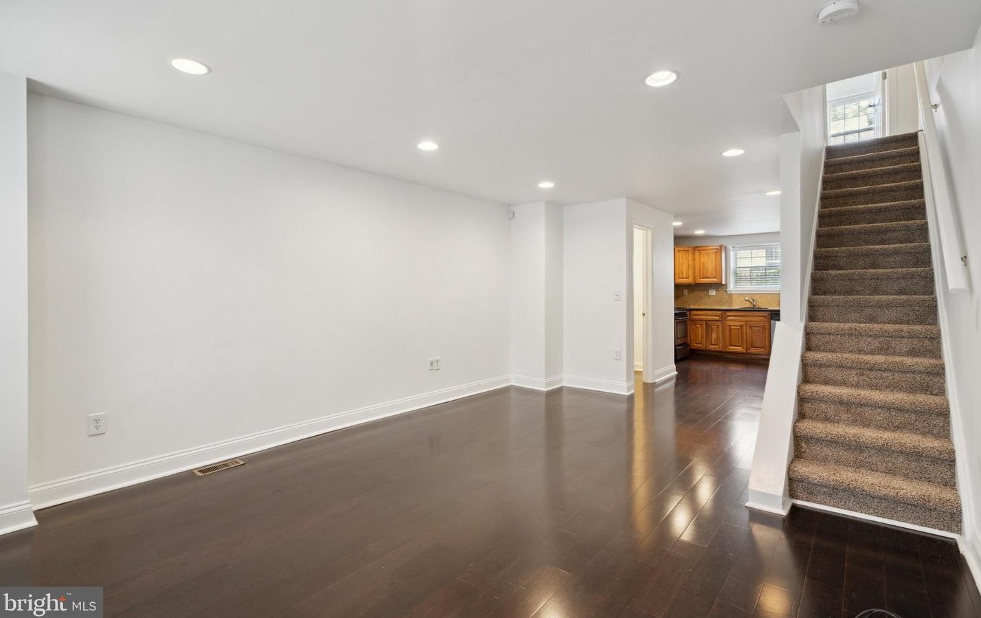 2205 League St, Philadelphia, PA 19146