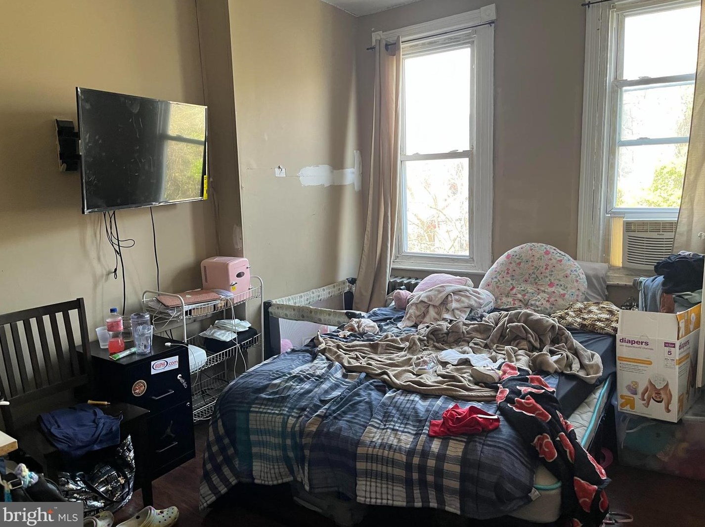 6027 Thompson St, Philadelphia PA 19121-4727 exterior